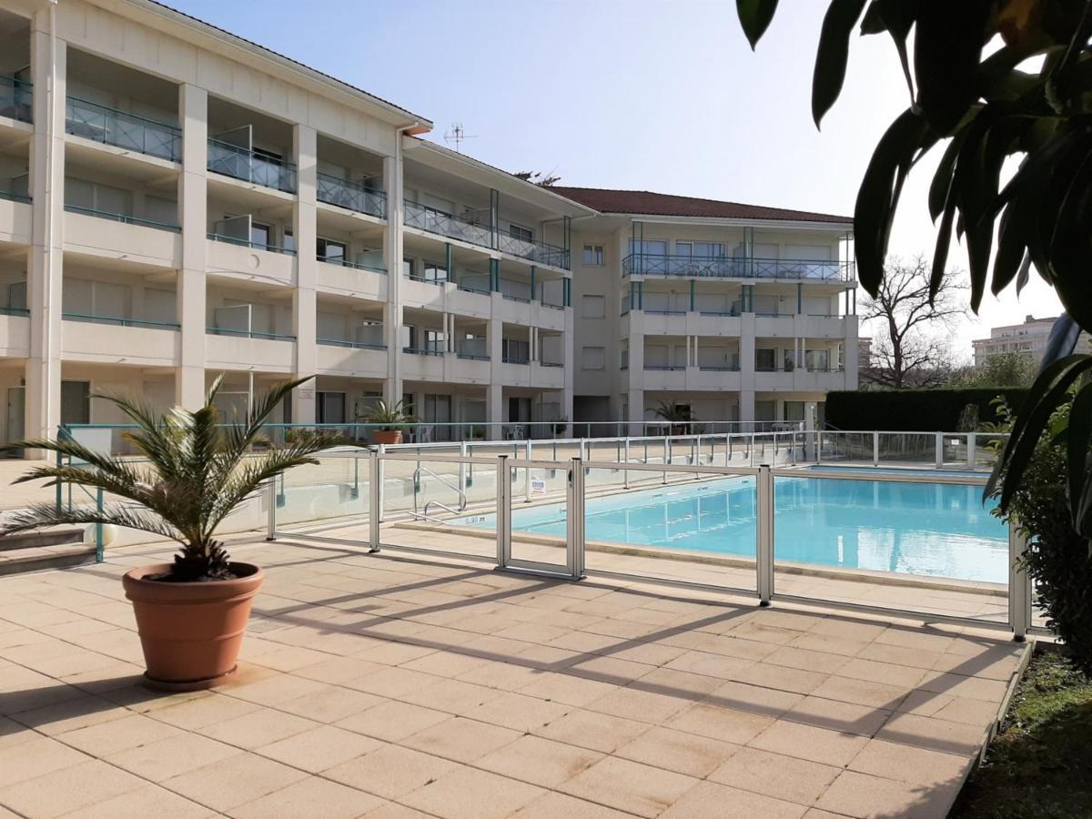 Appartement A Ciboure Avec Terrasse, Piscine Chauffee Et Parking - Ideal Golf Et Plage - Fr-1-239-551 Exterior foto